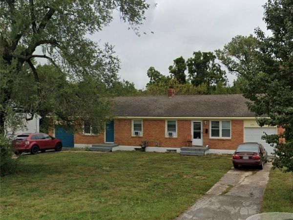 13729 S US 71 Highway, Grandview, MO 64030