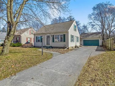 2212 Virginia Street, Midland, MI 48642