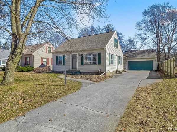 2212 Virginia Street, Midland, MI 48642