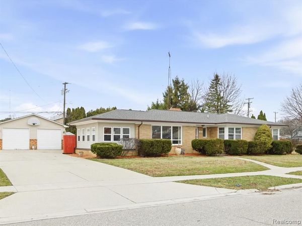 2025 Union Street, Port Huron, MI 48060