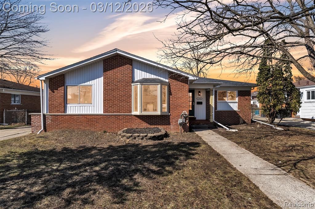 19261 Osmus Street, Livonia, MI 48152 Main Photo