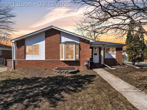 19261 Osmus Street, Livonia, MI 48152