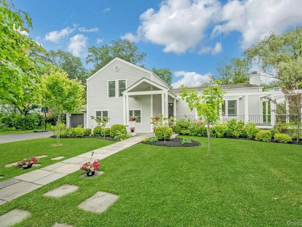 31 Pierce Drive, Pleasantville, NY 10570