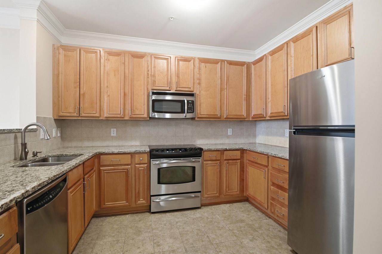 2244 Ashley Crossing Drive Photo 15