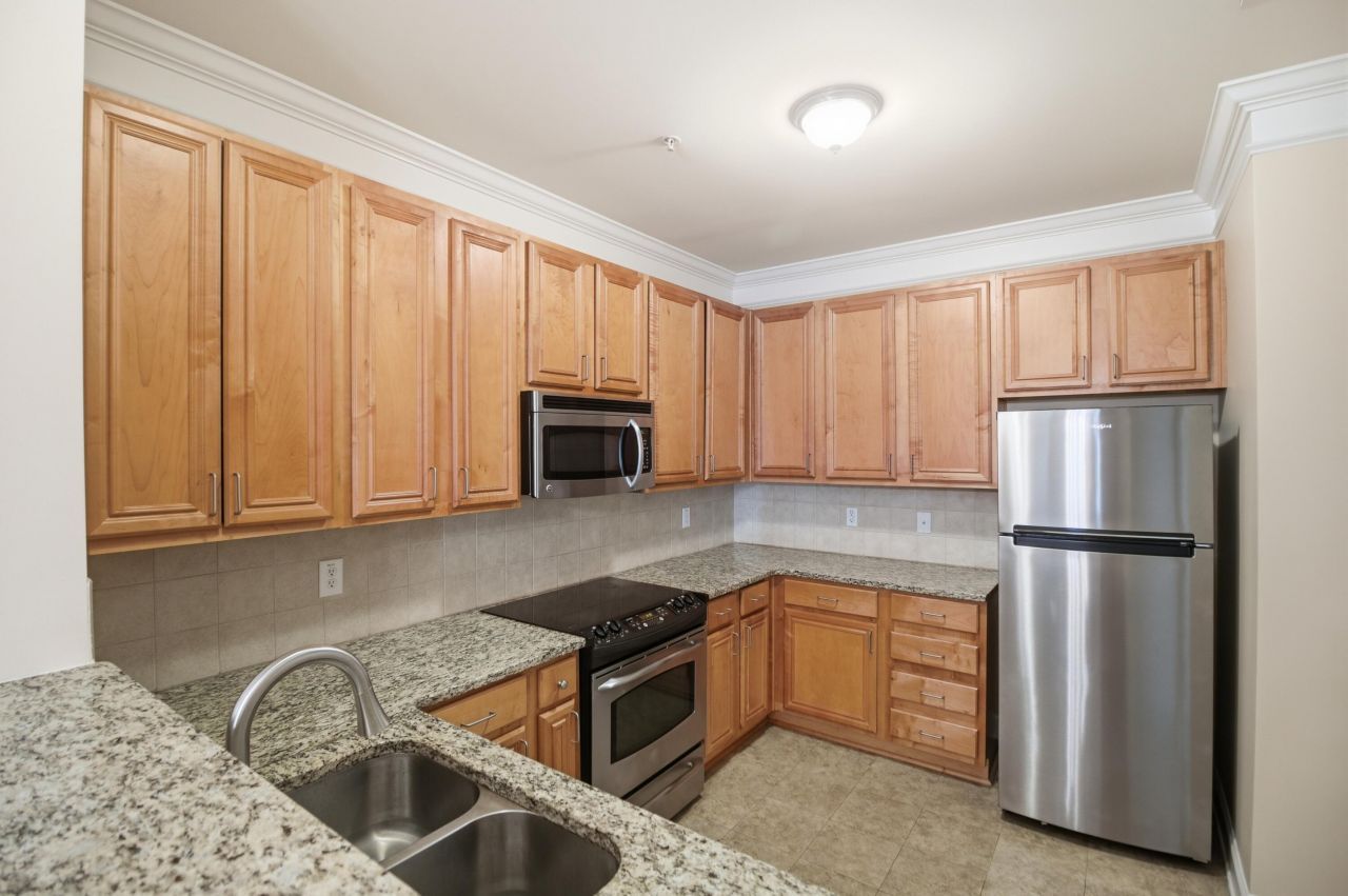 2244 Ashley Crossing Drive Photo 18