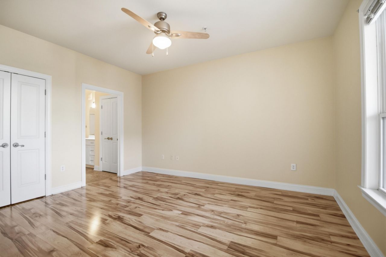 2244 Ashley Crossing Drive Photo 21