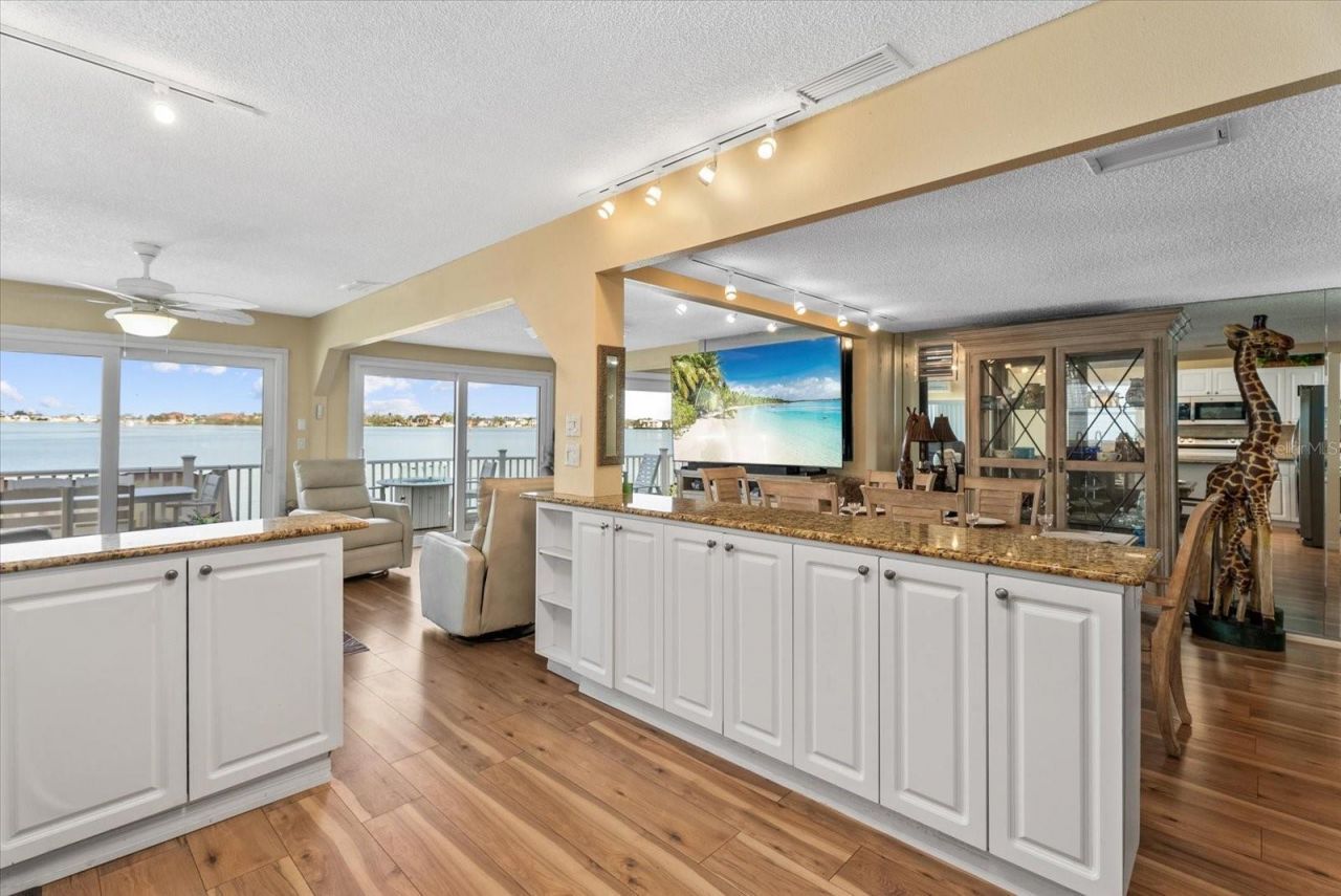 33 N Starboard Drive, Venice, FL 34285 Photo