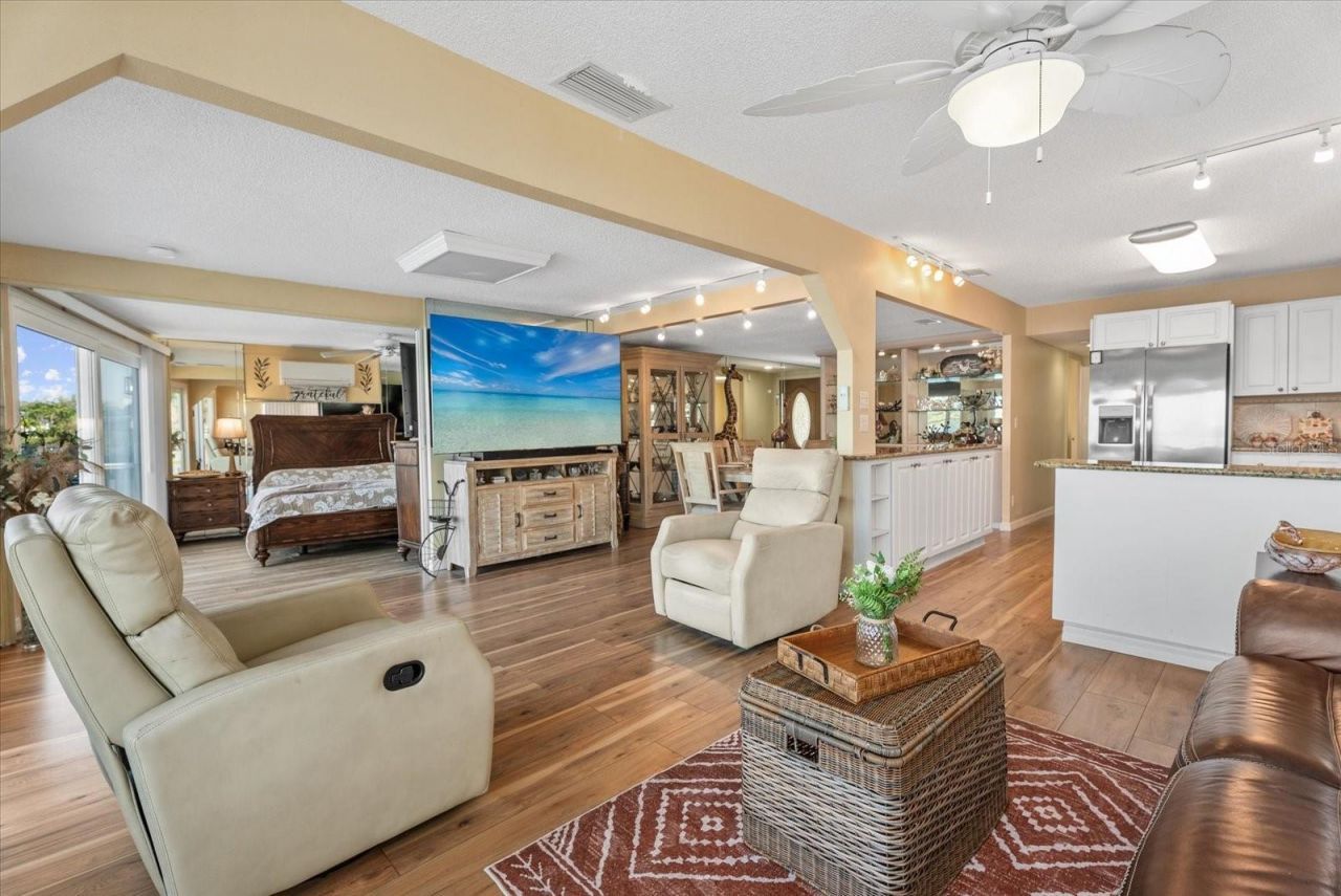 33 N Starboard Drive, Venice, FL 34285 Photo