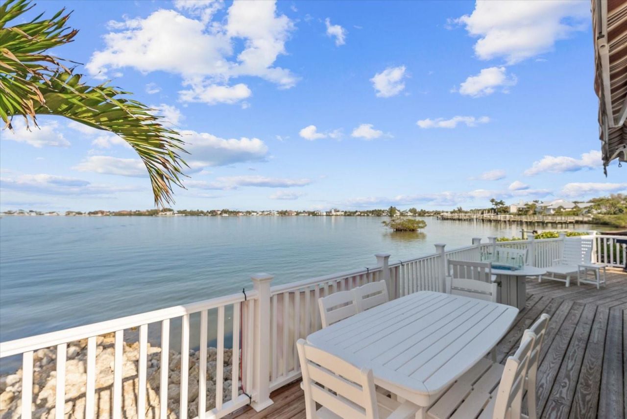 33 N Starboard Drive, Venice, FL 34285 Photo