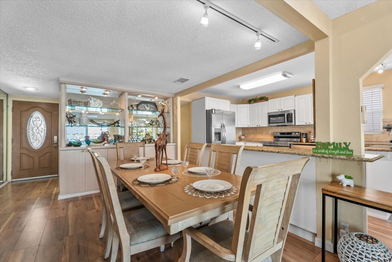 33 N Starboard Drive, Venice, FL 34285 Photo