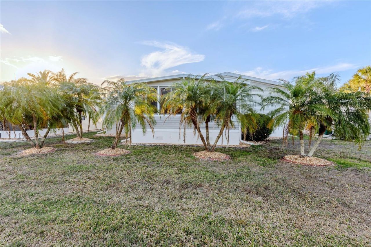 2100 Kings Highway , Unit 437, Punta Gorda, FL 33980 Photo