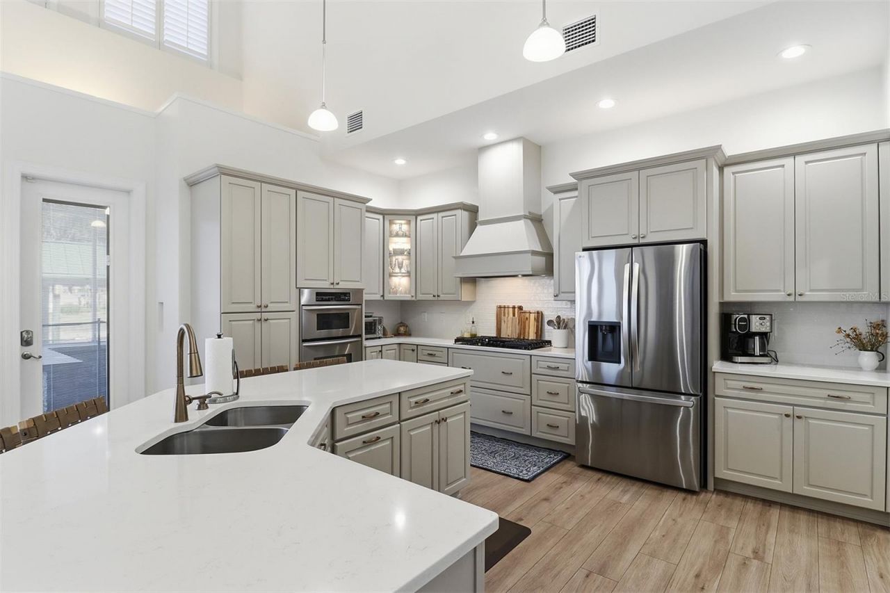 300 NW 12th Avenue, Crystal River, FL 34428 Photo