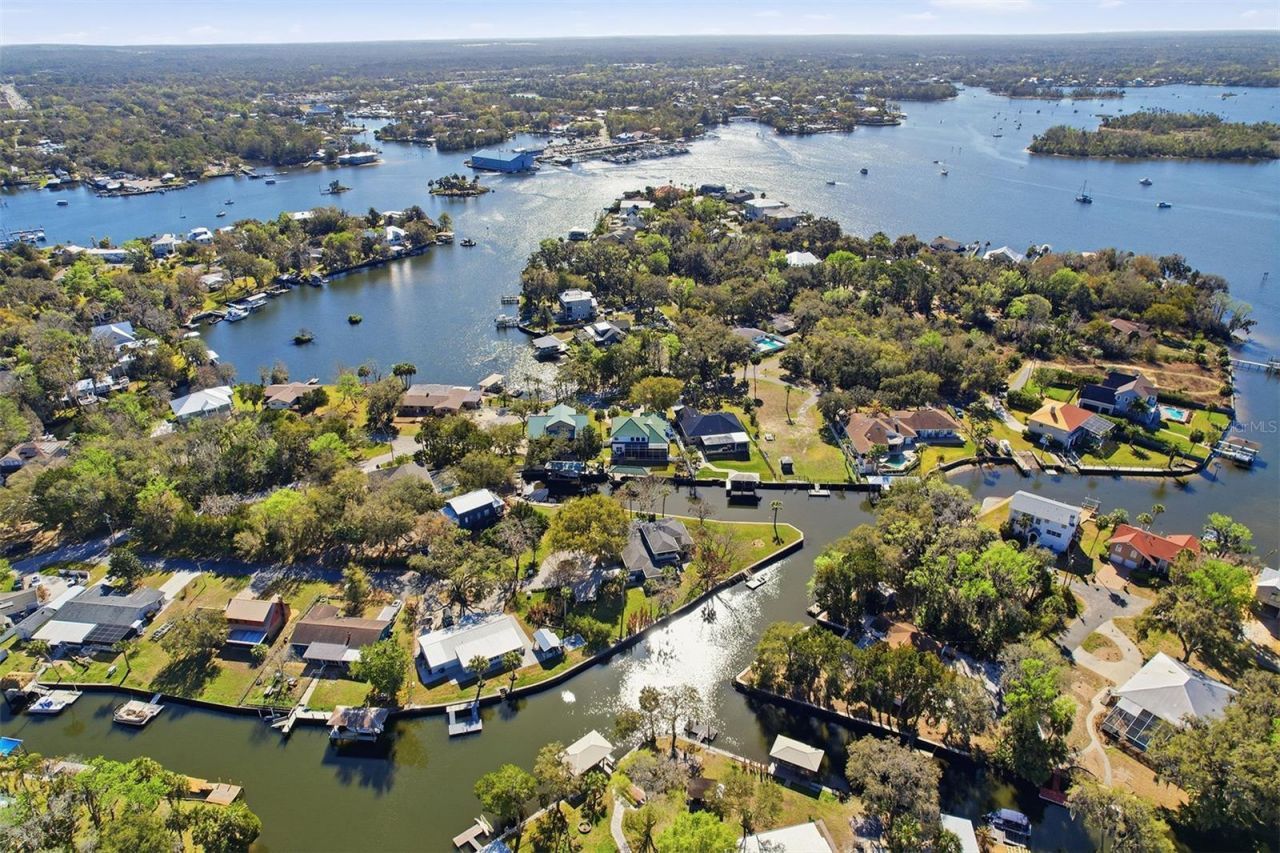 300 NW 12th Avenue, Crystal River, FL 34428 Photo