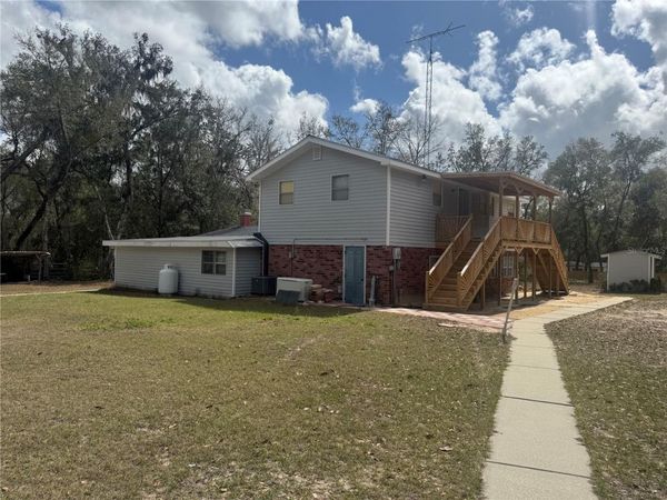 17645 NE 61ST STREET ROAD, SILVER SPRINGS, FL 34488