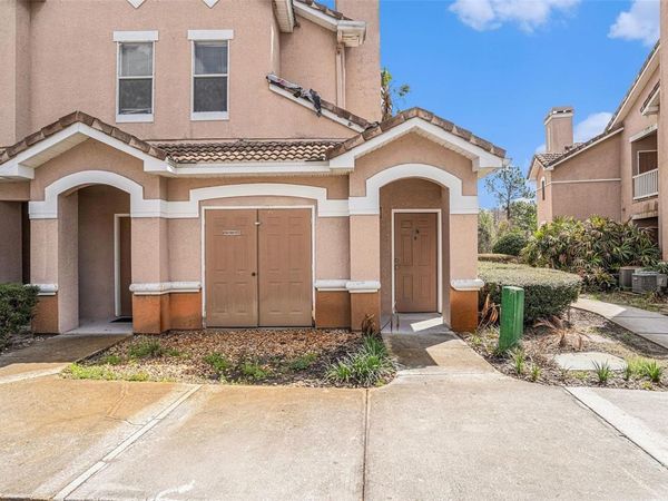 10467 VILLA VIEW CIRCLE, Unit 10467, TAMPA, FL 33647