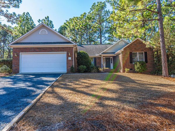 22 La Quinta Loop , Pinehurst, NC 28374