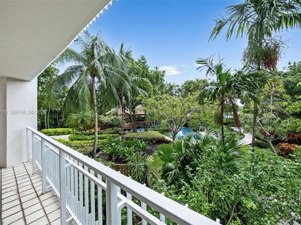 2000 Towerside Ter, Unit 412, Miami, FL 33138