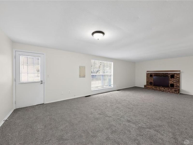 6070 Charlesgate Road, Huber Heights, OH 45424 Photo 12