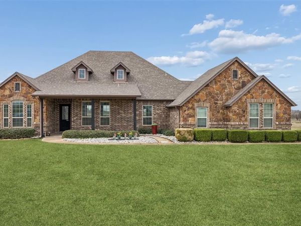 11201 Lakecrest Drive , Sanger, TX 76266