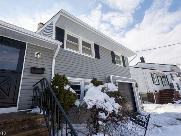 9 Bernath St, Carteret, NJ 07008