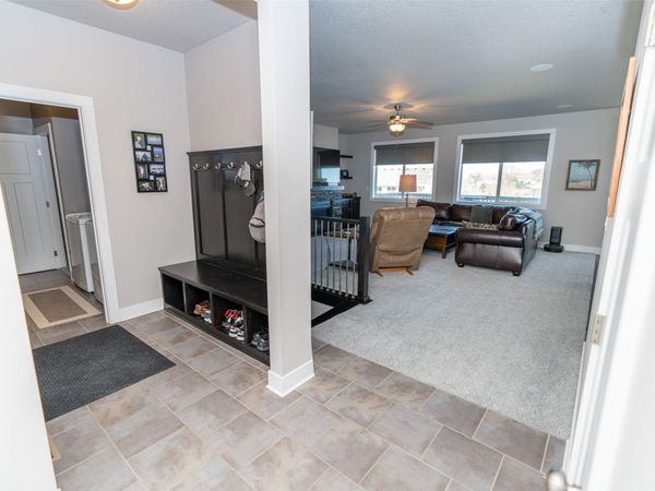 5348 162nd Court, Urbandale, IA 50323