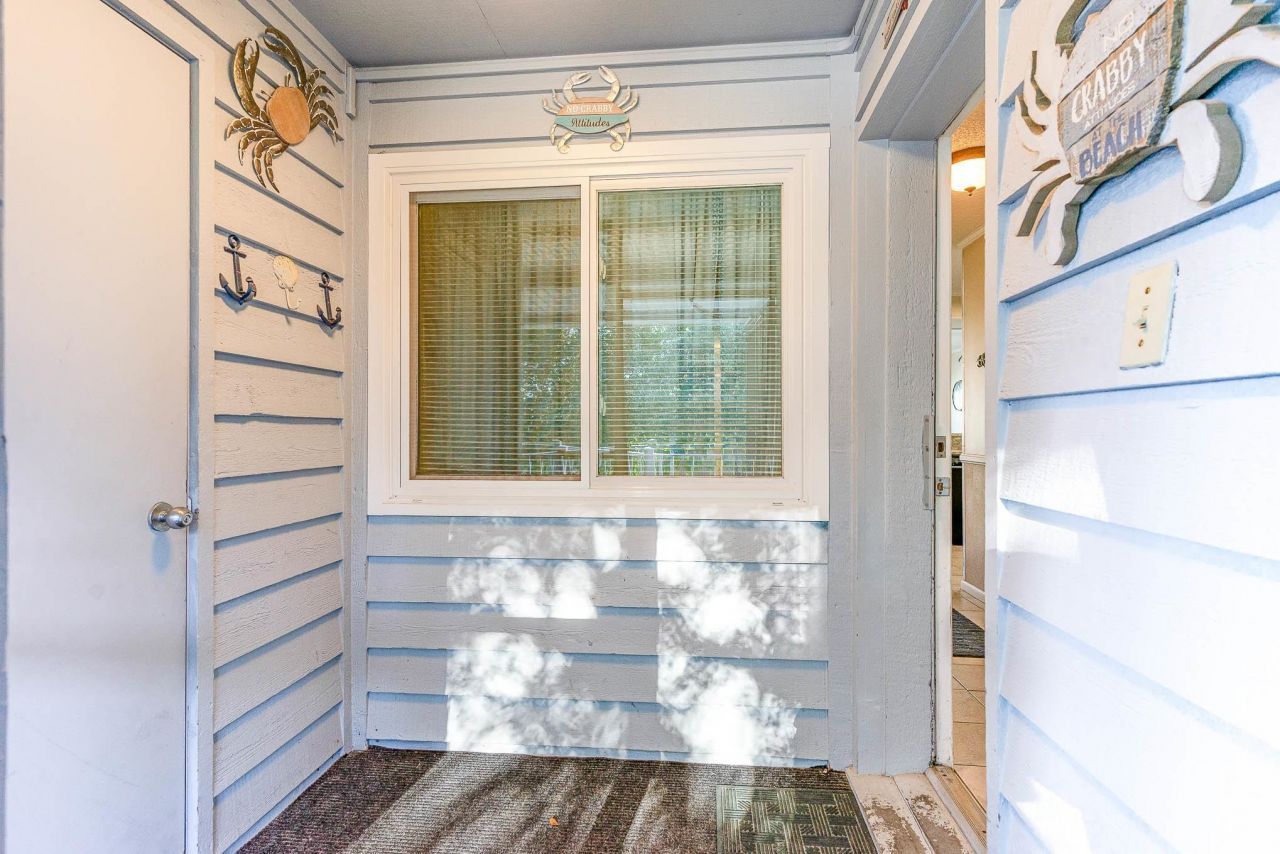 9581 Shore Dr. Photo 4