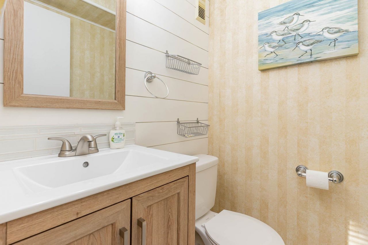 9581 Shore Dr. Photo 6