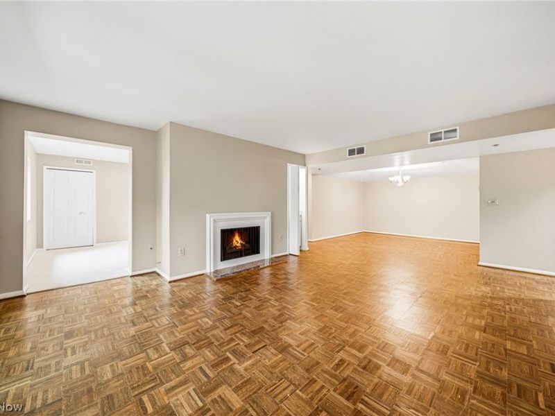 120 Fox Hollow Drive , Unit 307, Mayfield Heights, OH 44124 Photo 11