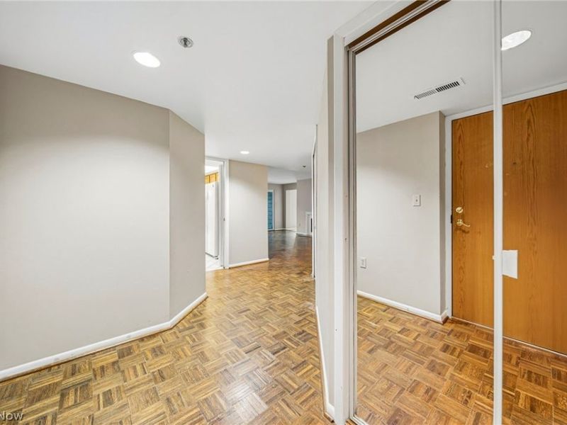 120 Fox Hollow Drive , Unit 307, Mayfield Heights, OH 44124 Photo 17