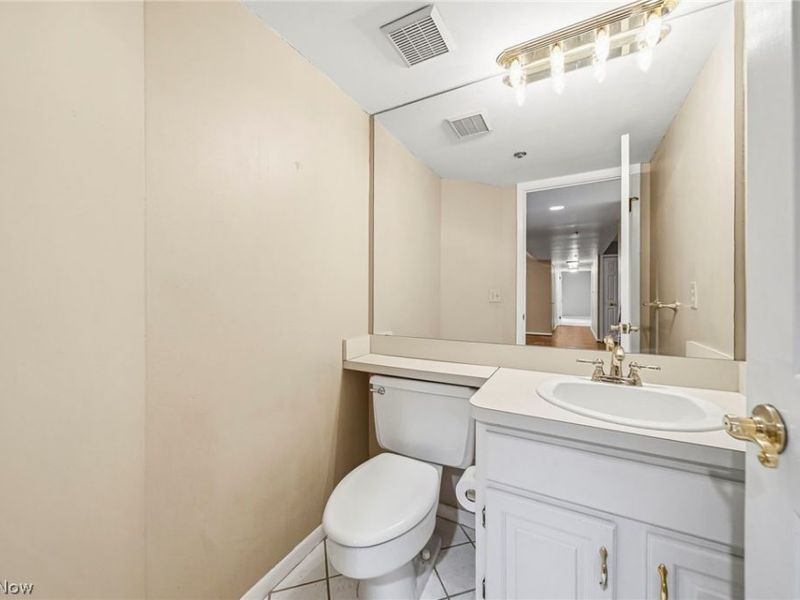 120 Fox Hollow Drive , Unit 307, Mayfield Heights, OH 44124 Photo 19