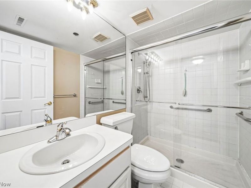 120 Fox Hollow Drive , Unit 307, Mayfield Heights, OH 44124 Photo 22