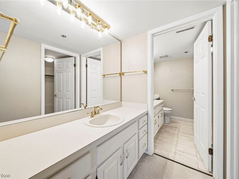 120 Fox Hollow Drive , Unit 307, Mayfield Heights, OH 44124 Photo 30