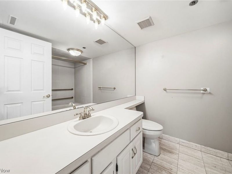 120 Fox Hollow Drive , Unit 307, Mayfield Heights, OH 44124 Photo 31