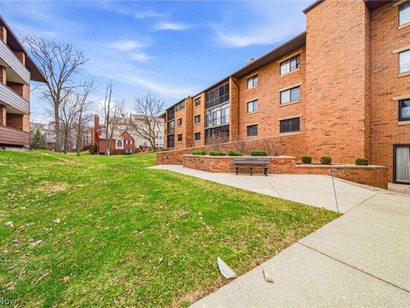 120 Fox Hollow Drive , Unit 307, Mayfield Heights, OH 44124 Photo 40