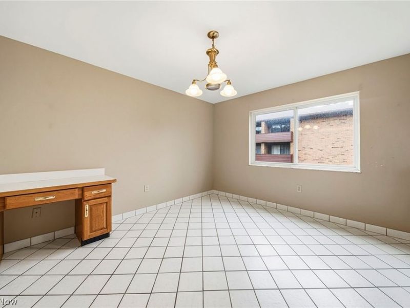 120 Fox Hollow Drive , Unit 307, Mayfield Heights, OH 44124 Photo 7