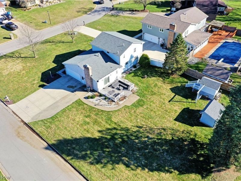 8536 Four Seasons Trail , Youngstown, OH 44514 Photo 2