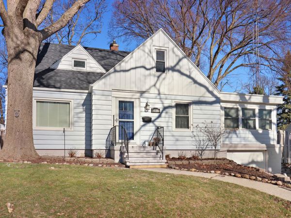 4320 Wilson Rd, Kenosha, WI 53142