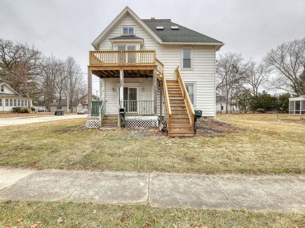 301 Pleasant St, Unit 303, Mukwonago, WI 53149