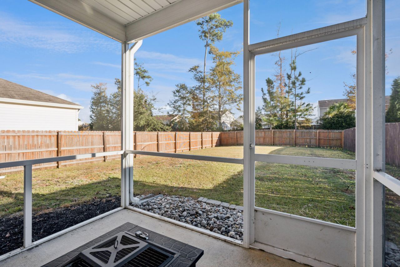 9722 Brandishing Road Photo 17