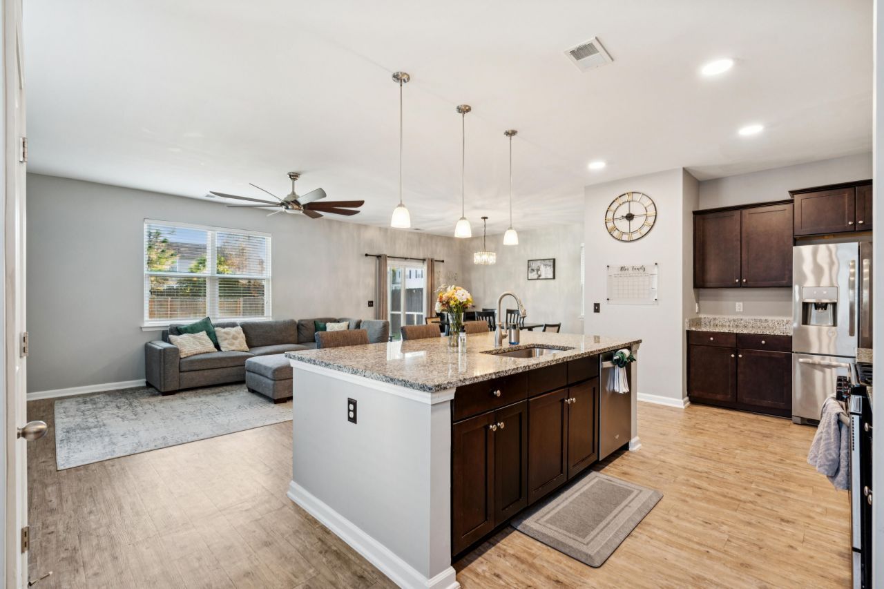 9722 Brandishing Road Photo 7