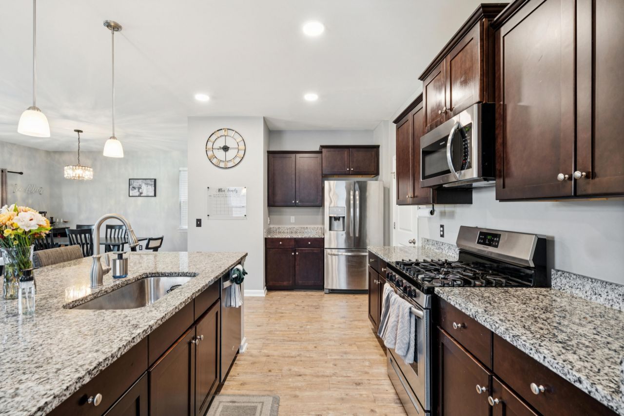 9722 Brandishing Road Photo 8