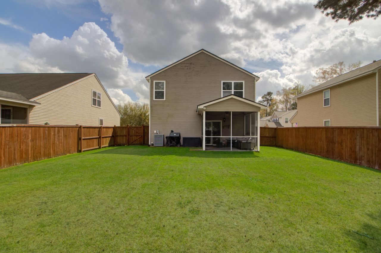 3104 Conservancy Lane Photo 35