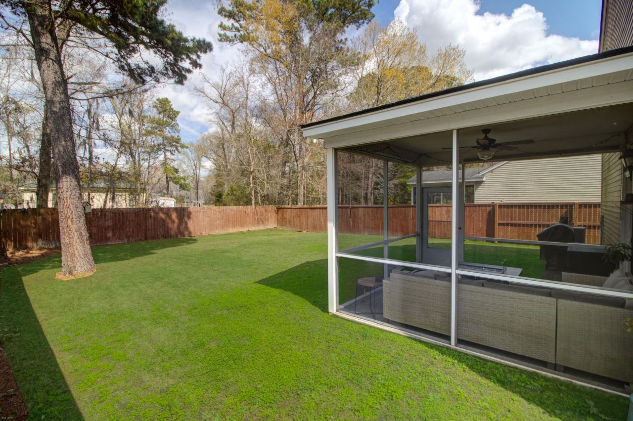 3104 Conservancy Lane Photo 36