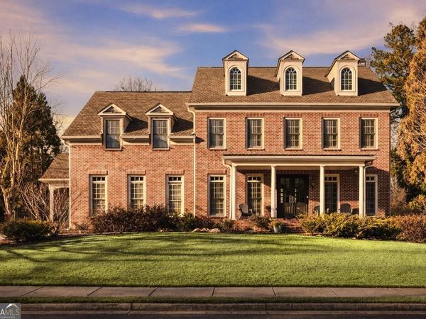 390 Ivy Knoll NE, Atlanta, GA 30342