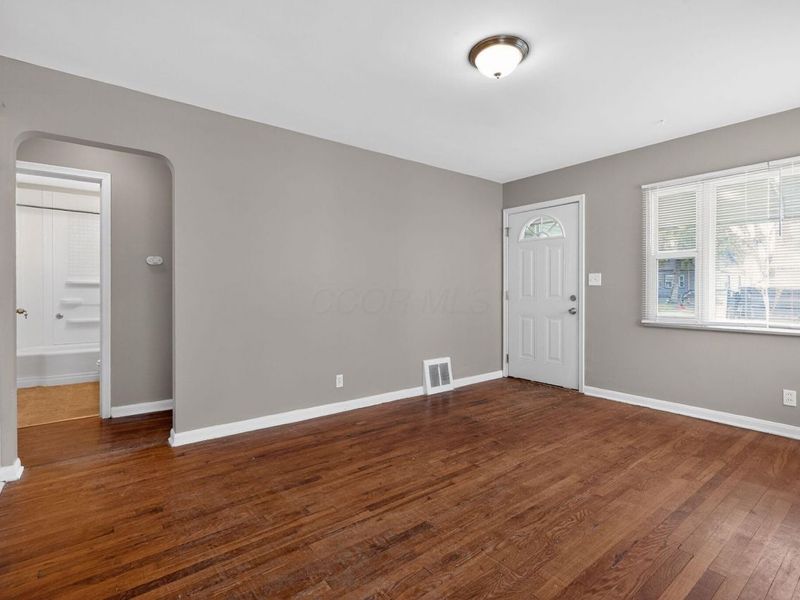 497 Belvidere Avenue , Columbus, OH 43223 Photo 3