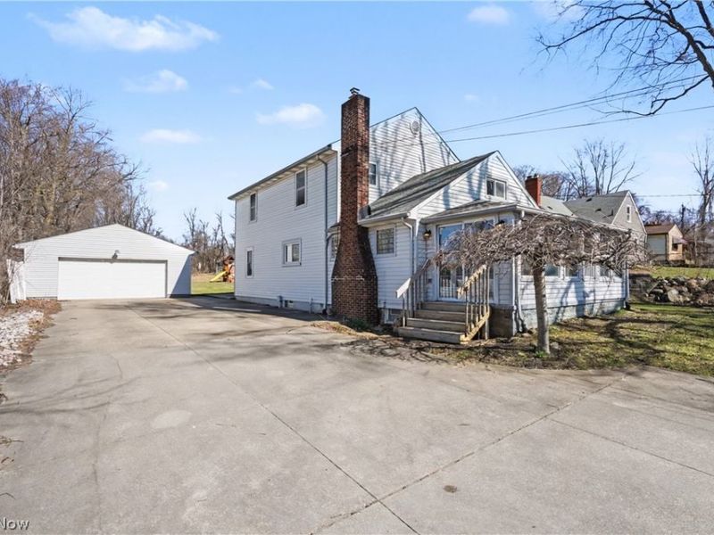 801 Chaffin Road , Akron, OH 44306 Photo 3