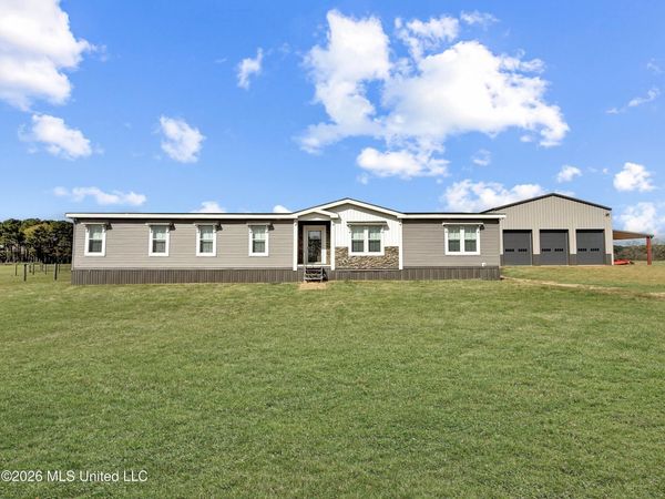 2320 Bogue Chitto Road, Smithdale, MS 39664