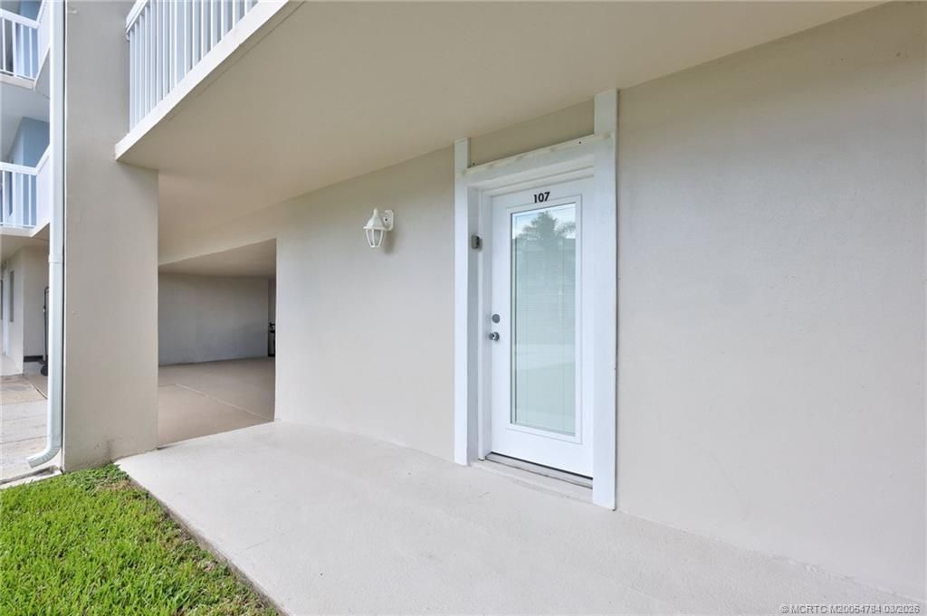 40 NE Plantation Road, Unit 107, Stuart, FL 34996 Photo