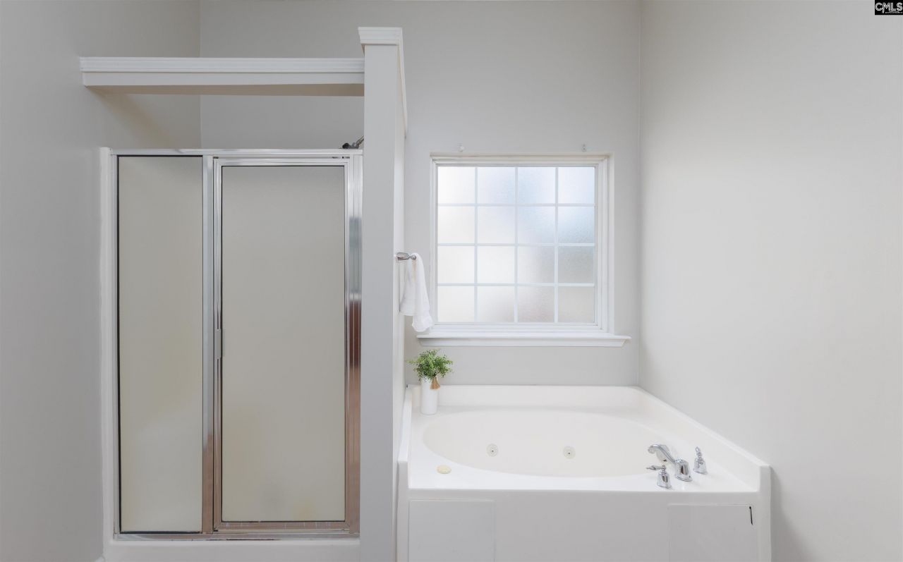 213 Wood Eden Court Photo 22