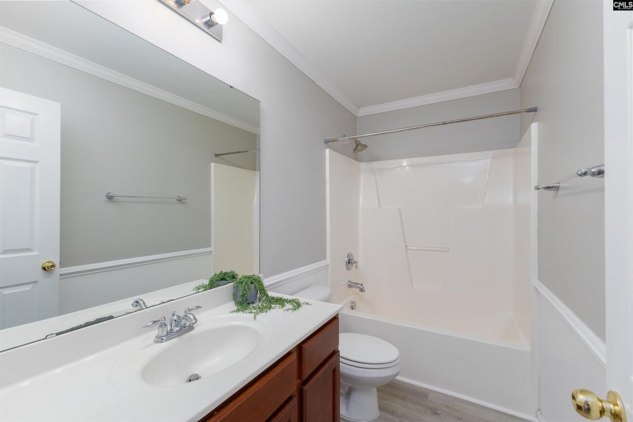 213 Wood Eden Court Photo 30